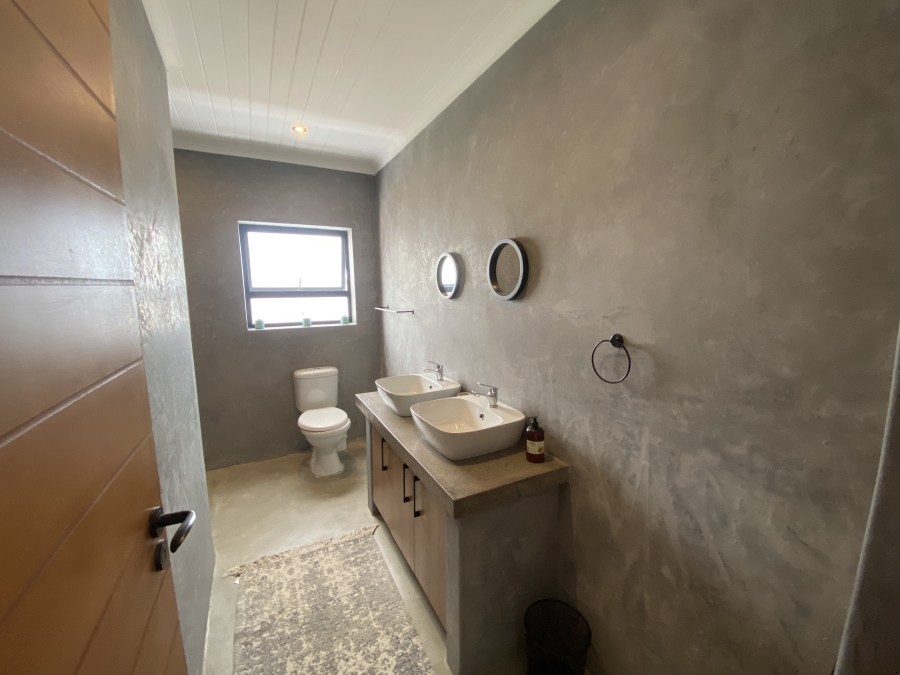 4 Bedroom Property for Sale in Shelley Point Western Cape